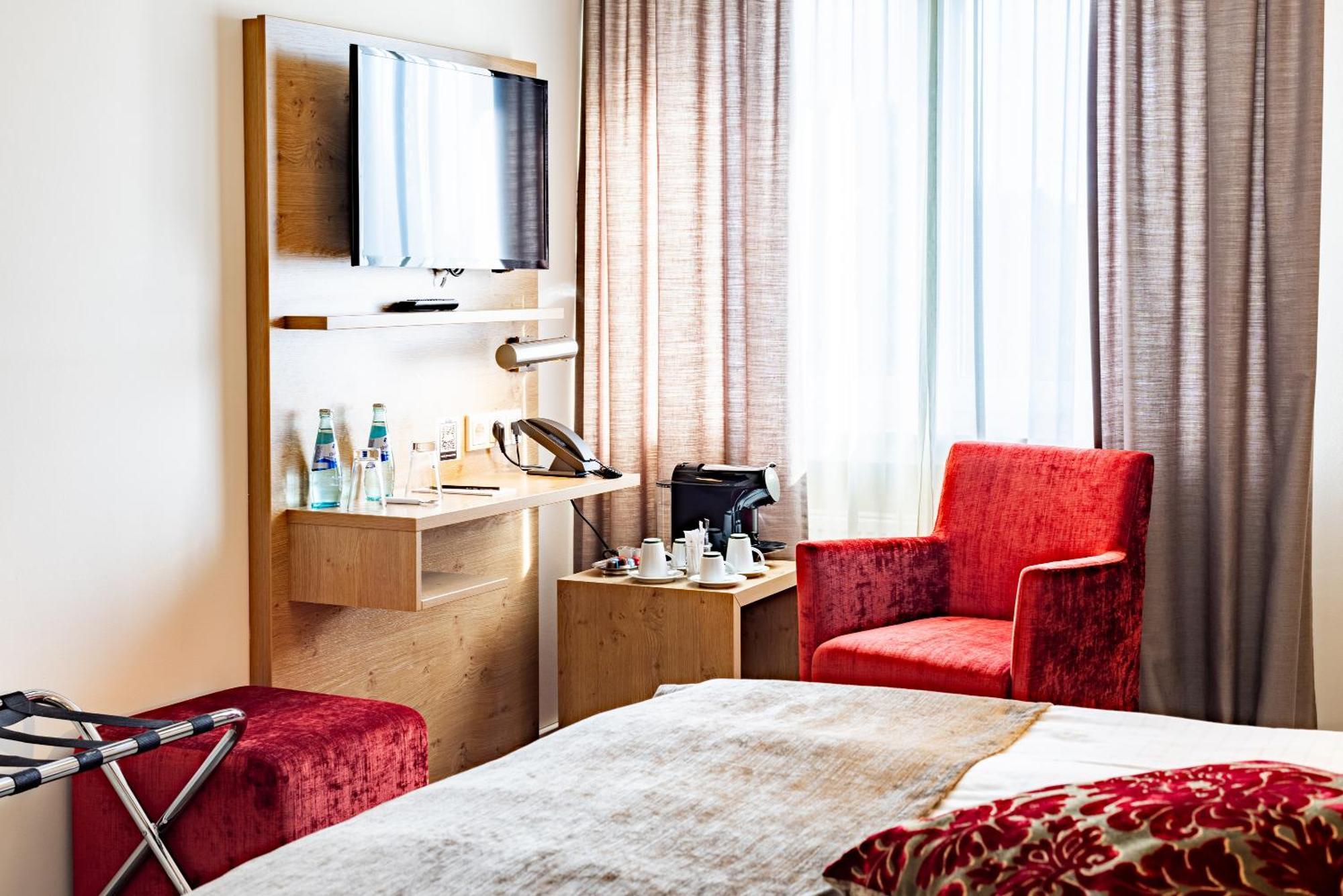Maingau Hotel Франкфурт-на-Майні Екстер'єр фото
